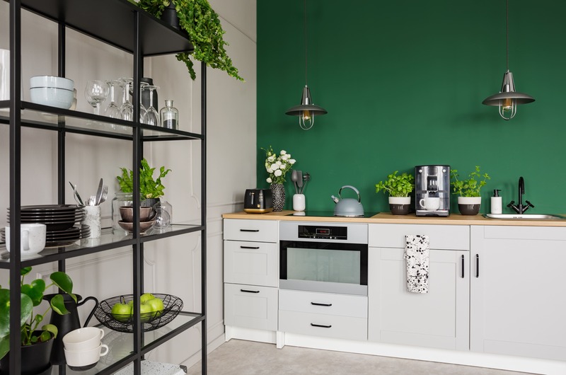 colori decisi pareti cucina 